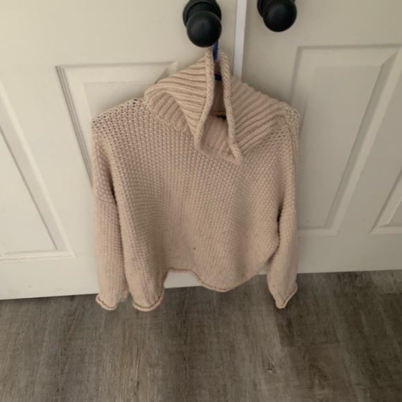 Women’s Tan Aakaa knit sweater - Picture 1 of 6
